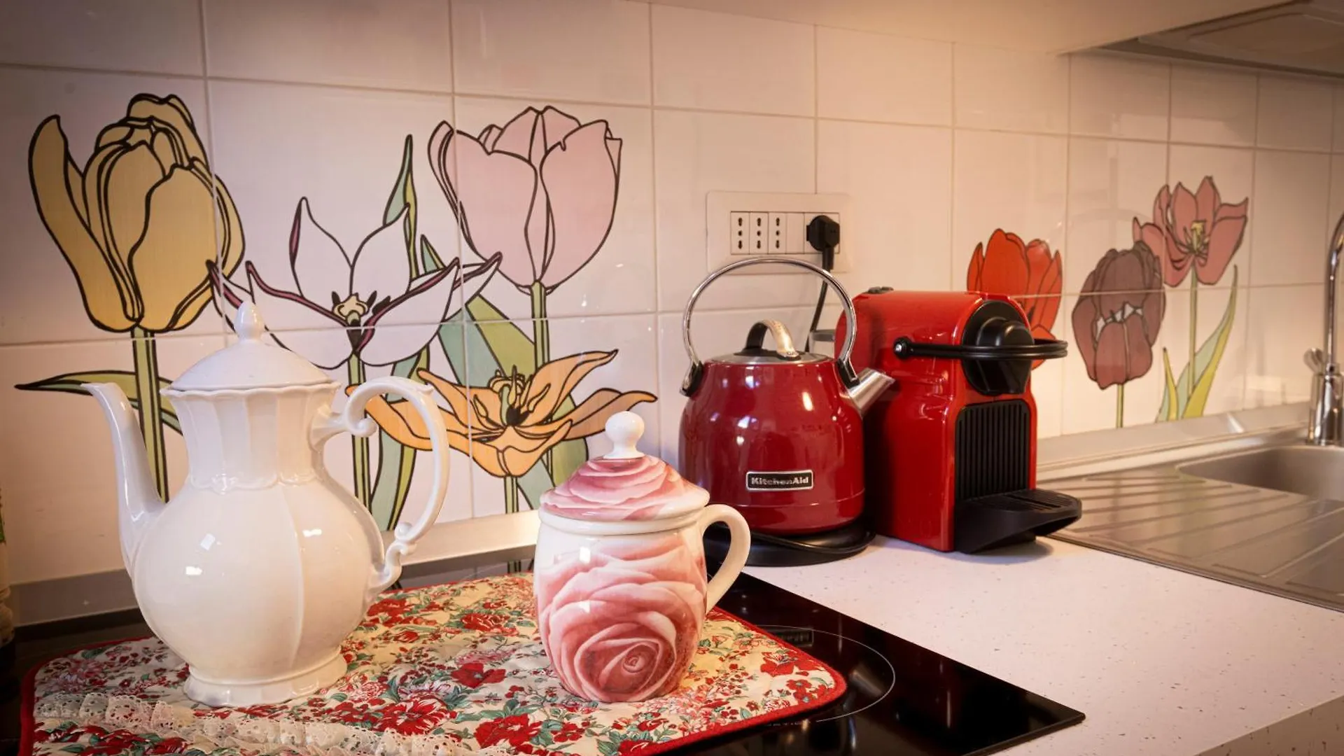 Apartament La Casa Di Vittorio Boutique Ottaviano San Pietro Rzym